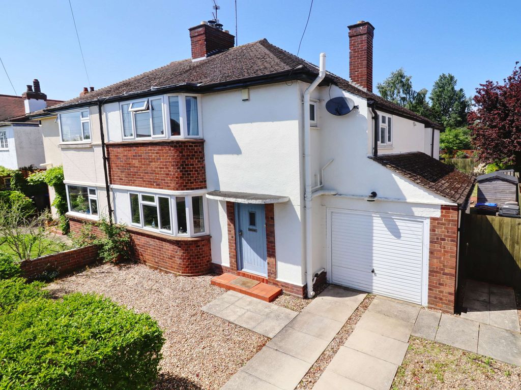 3 bed semidetached house for sale in Weston Way, Abington, Northampton