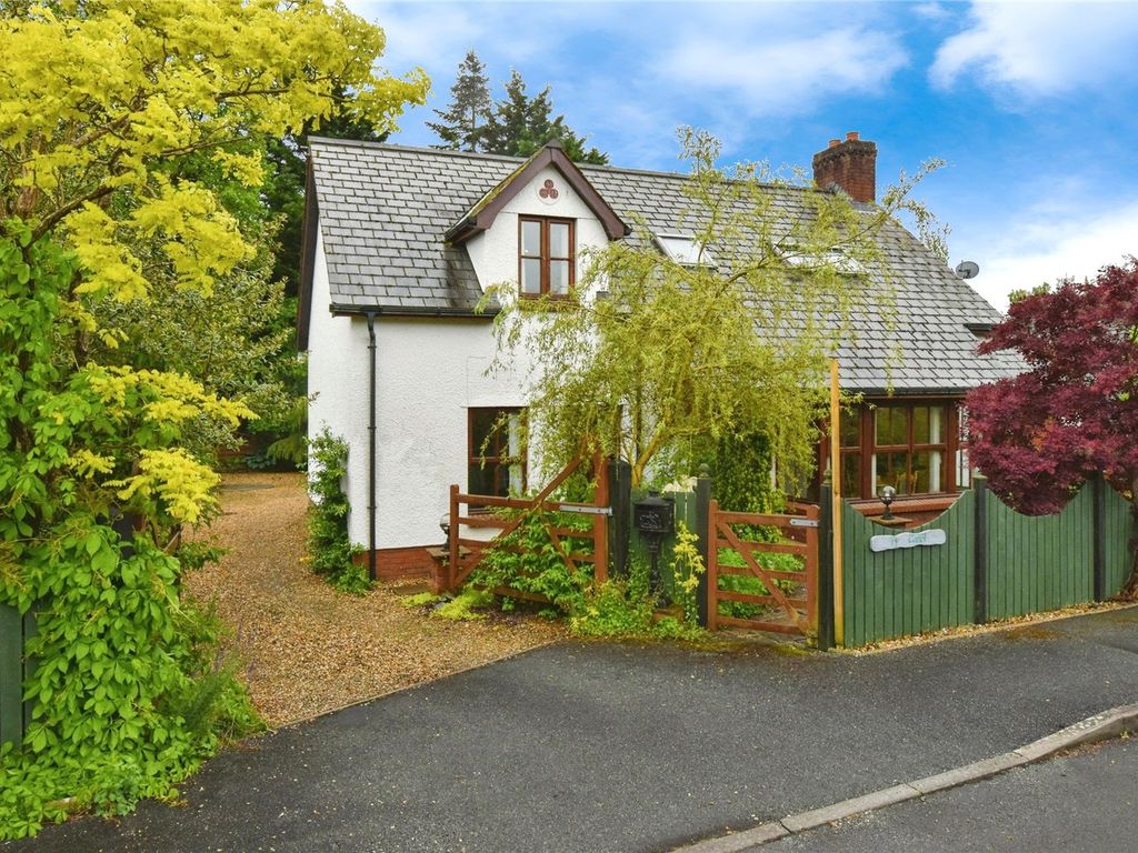 4 bed detached house for sale in Waungiach, Llechryd, Cardigan