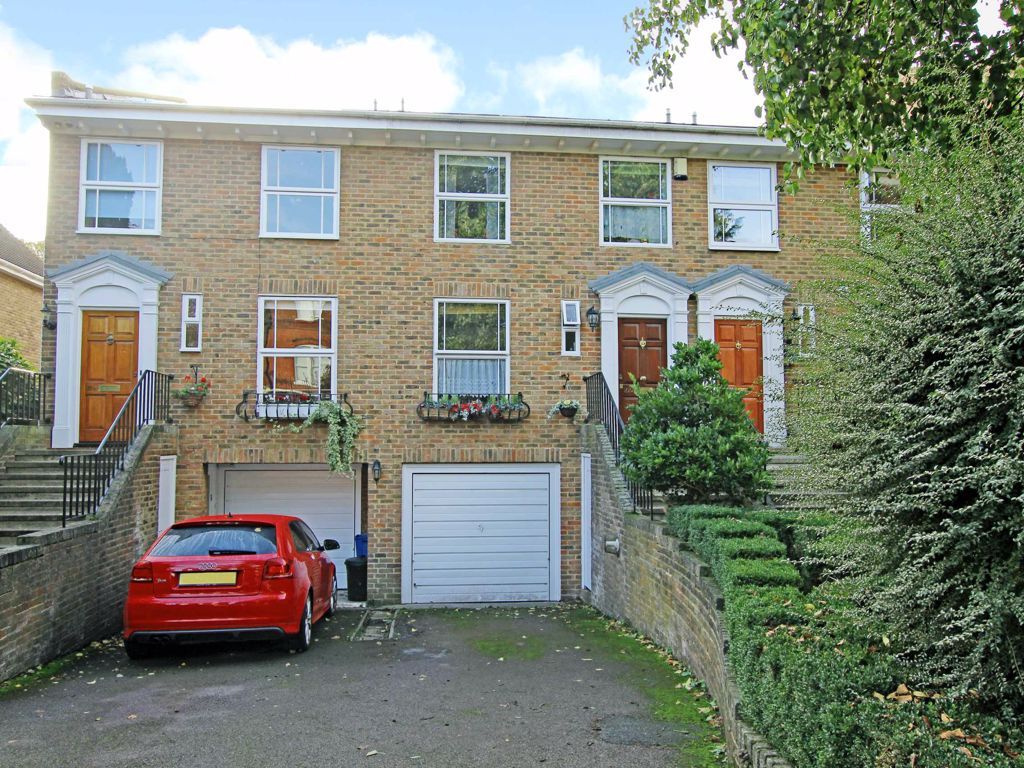 3 bed property to rent in Waldegrave Park, Twickenham TW1 Zoopla