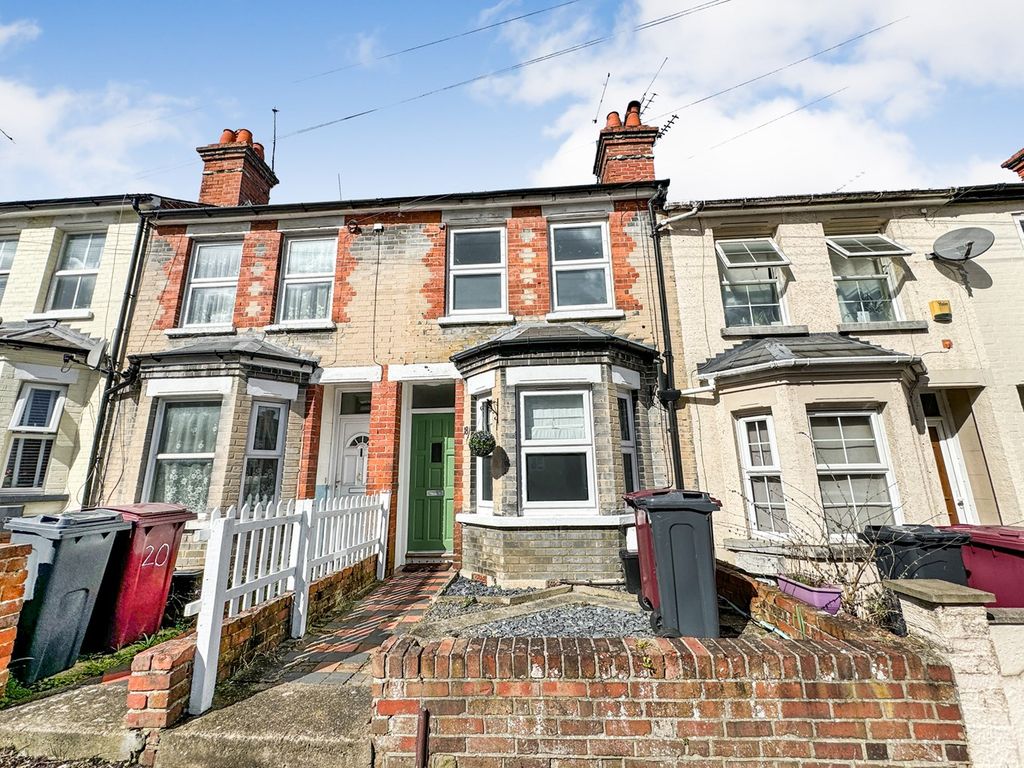 3 bed terraced house for sale in Shaftesbury Road, Reading RG30, £