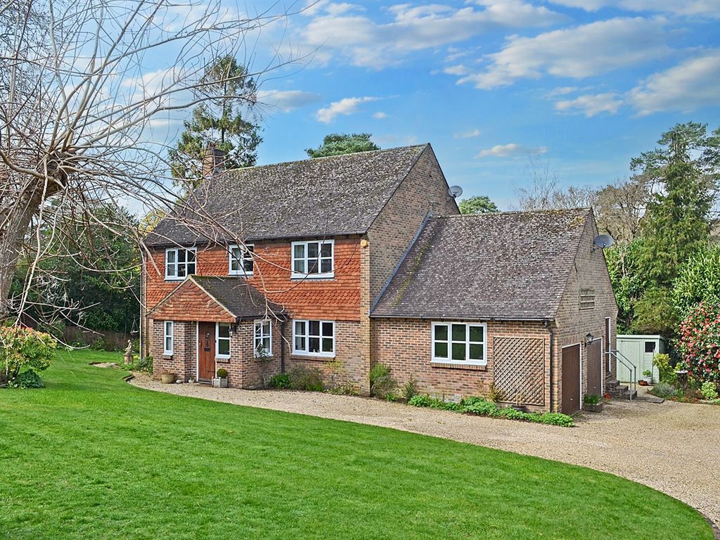 4 bed detached house for sale in Birch Way, Storrington, West Sussex RH20, £975,000 Zoopla