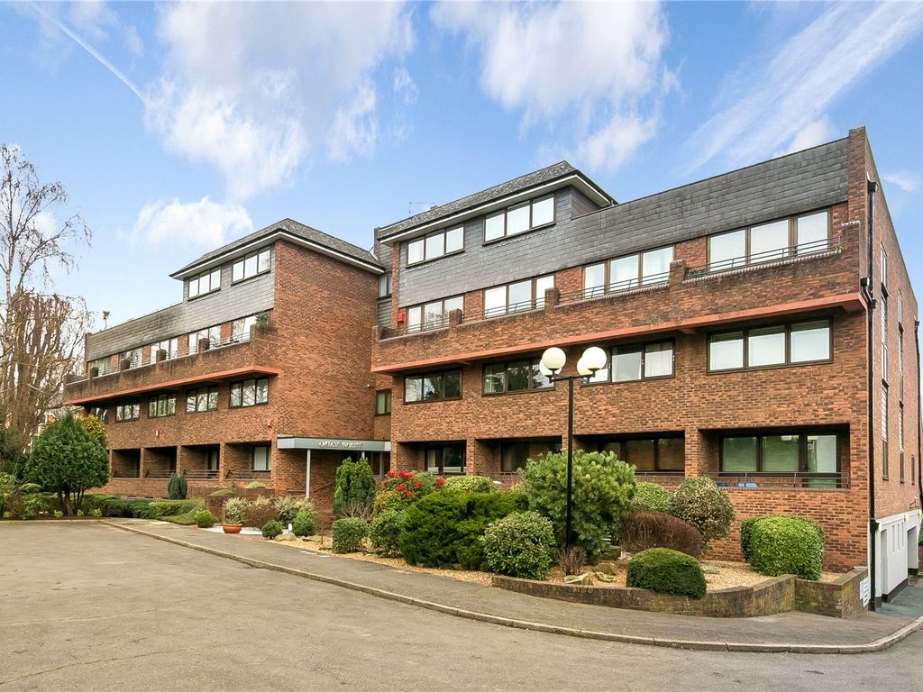 2 bed flat to rent in Ferry Road, Teddington TW11, £2,495 pcm Zoopla