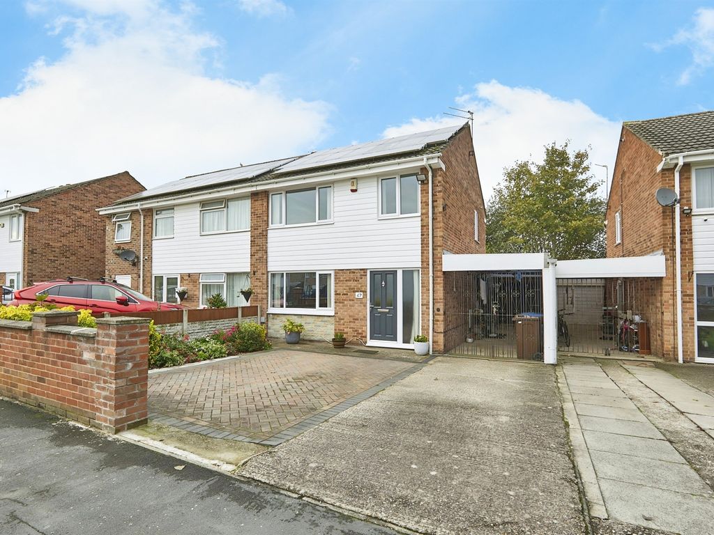 3 bed semidetached house for sale in Moorside Crescent, Sinfin, Derby
