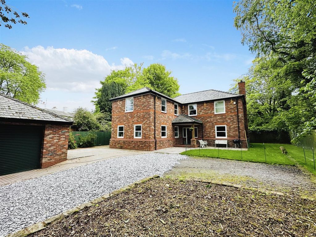 5 bed detached house for sale in Chester Road, Northwich CW8 Zoopla