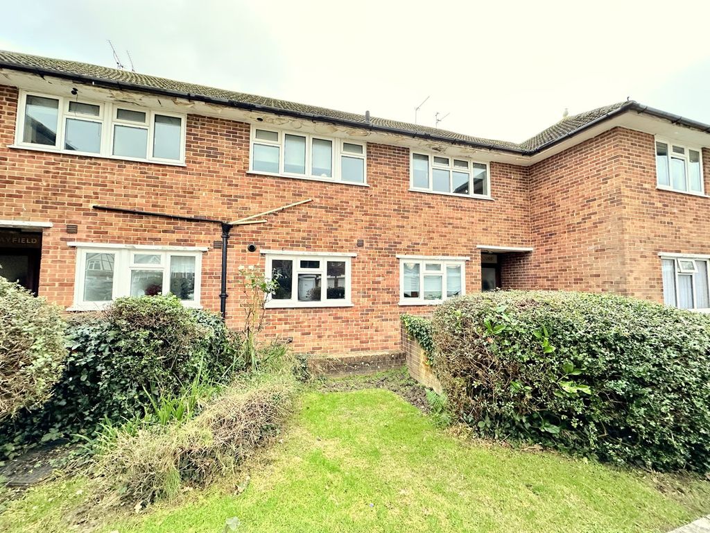 3 bed flat to rent in Barnhorn Close, BexhillOnSea TN39, £1,500 pcm