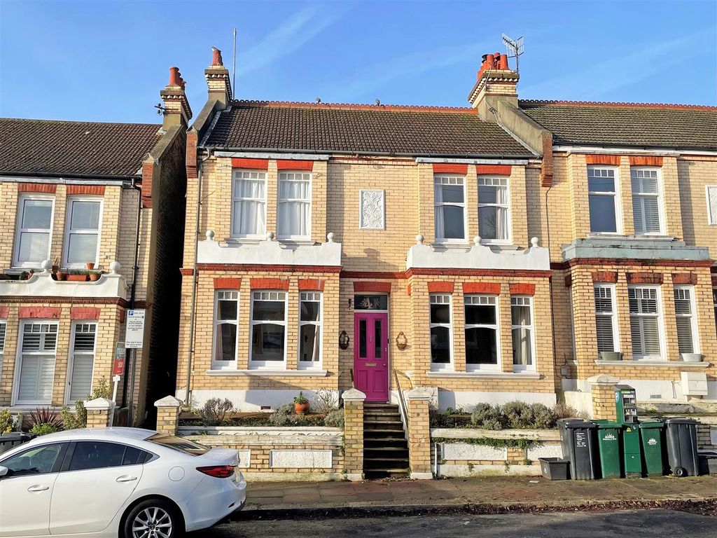 4 bed semidetached house for sale in Hollingbury Park Avenue, Brighton