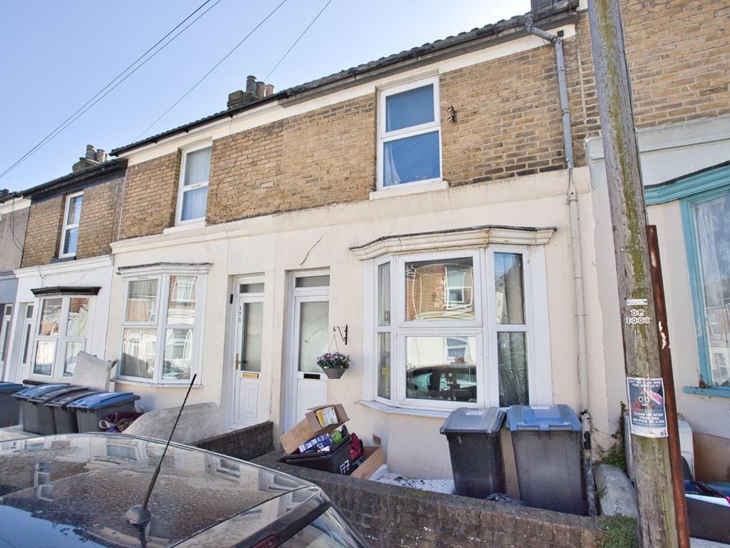 2 bed terraced house for sale in Clarendon Street, Dover CT17 Zoopla