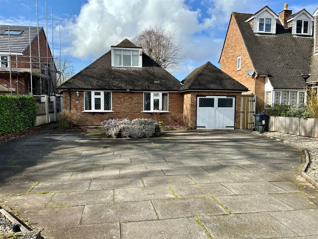 3 bed bungalow for sale in Hollyfield Road, Sutton Coldfield B75, £