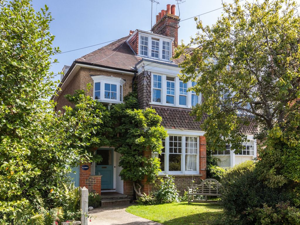 5 bed semidetached house for sale in Camden Road, Lingfield RH7, £775,000 Zoopla