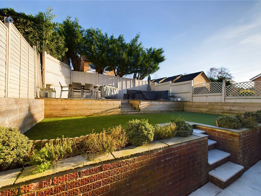 3 bed linkdetached house for sale in Hollingbourne Crescent, Tollgate