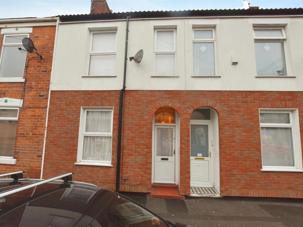 2 bed terraced house for sale in Cadogan Street, Hull HU3, £70,000 Zoopla