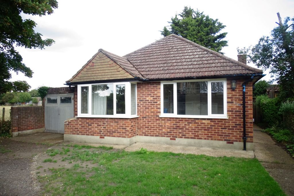 2 bed detached bungalow for sale in Feltham Road, Ashford TW15 Zoopla