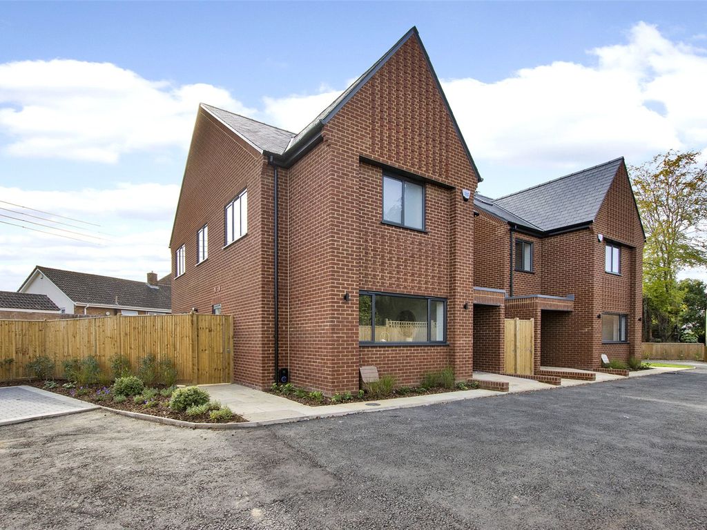 New home, 4 bed detached house for sale in Staleys Road, Borough Green