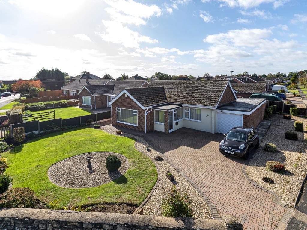3 bed bungalow for sale in Ancaster Close, Cherry Willingham LN3 Zoopla