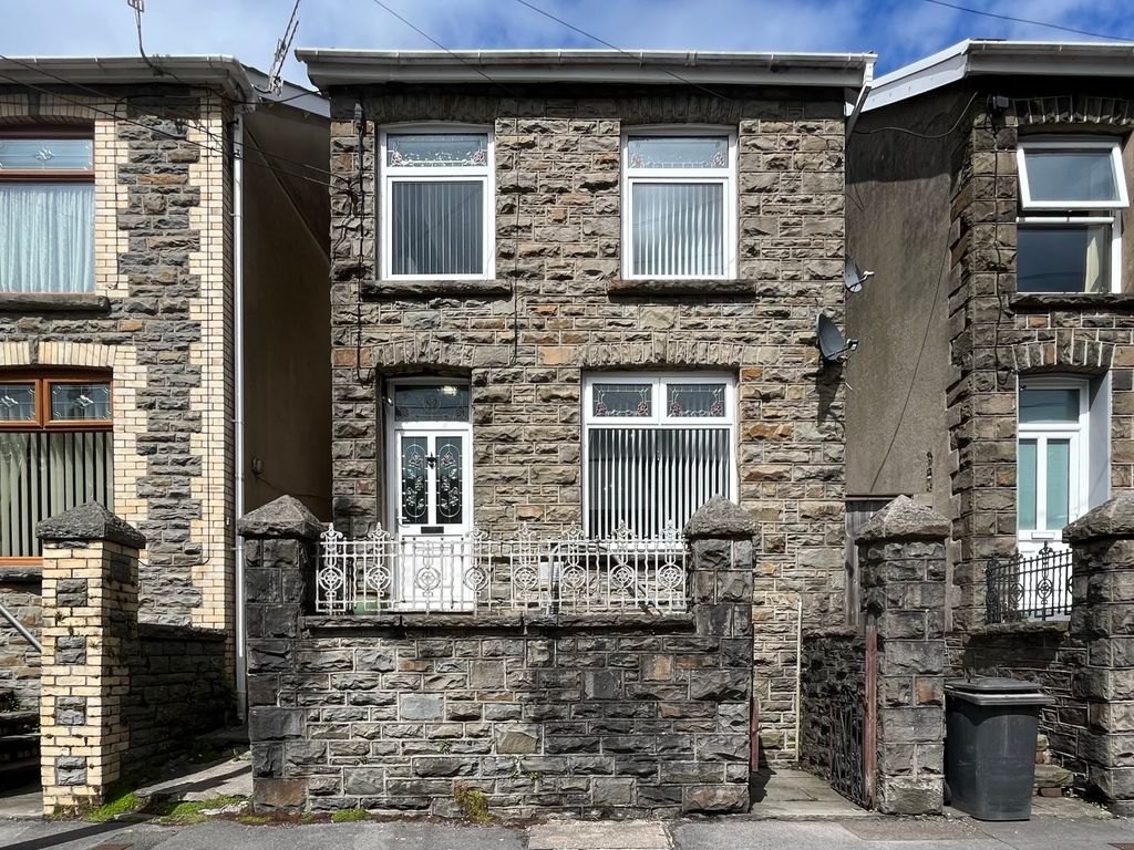 3 bed detached house for sale in Brynhyfryd Street, Cwmaman, Aberdare