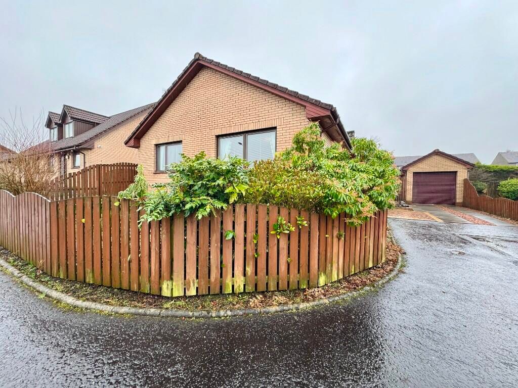2 bed detached bungalow for sale in Atrium Way, Bonnybridge FK4, £