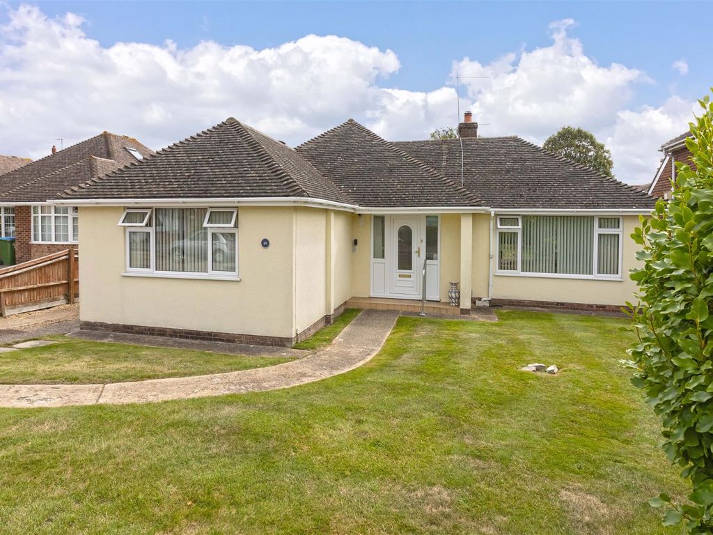 2 bed detached bungalow for sale in Singleton Crescent, Ferring