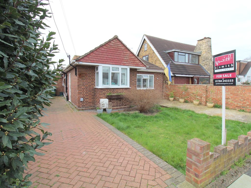 2 bed detached bungalow for sale in Ashgrove Road, Ashford TW15 Zoopla