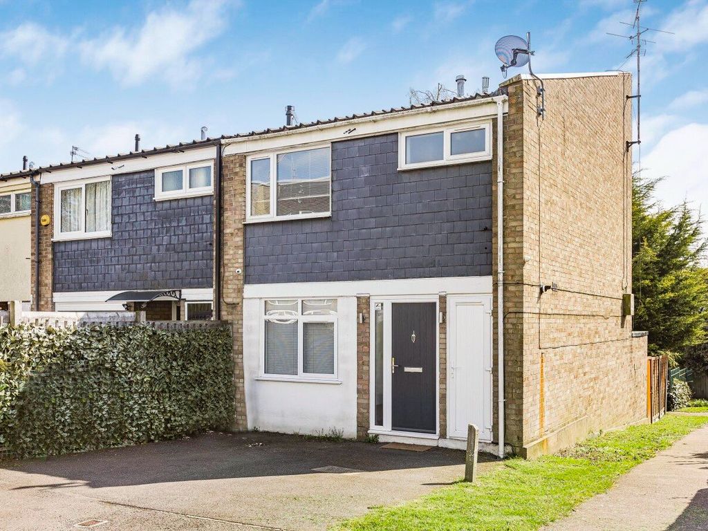 4 bed terraced house for sale in Hunter Close, Potters Bar EN6 Zoopla