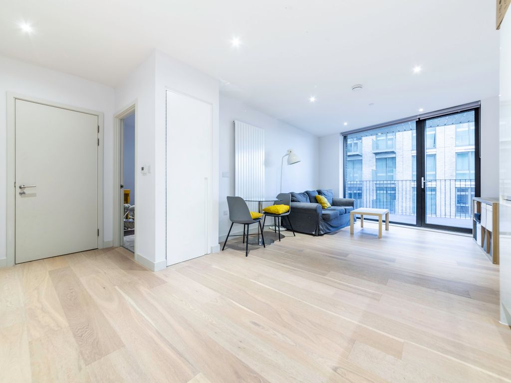 1 bed flat to rent in Mercier Court, 3 Starboard Way, Royal Wharf