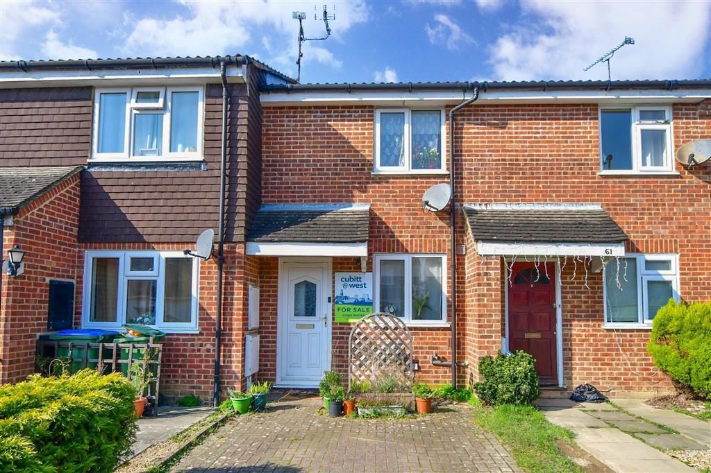 2 bed terraced house for sale in Hazelhurst Crescent, Horsham, West