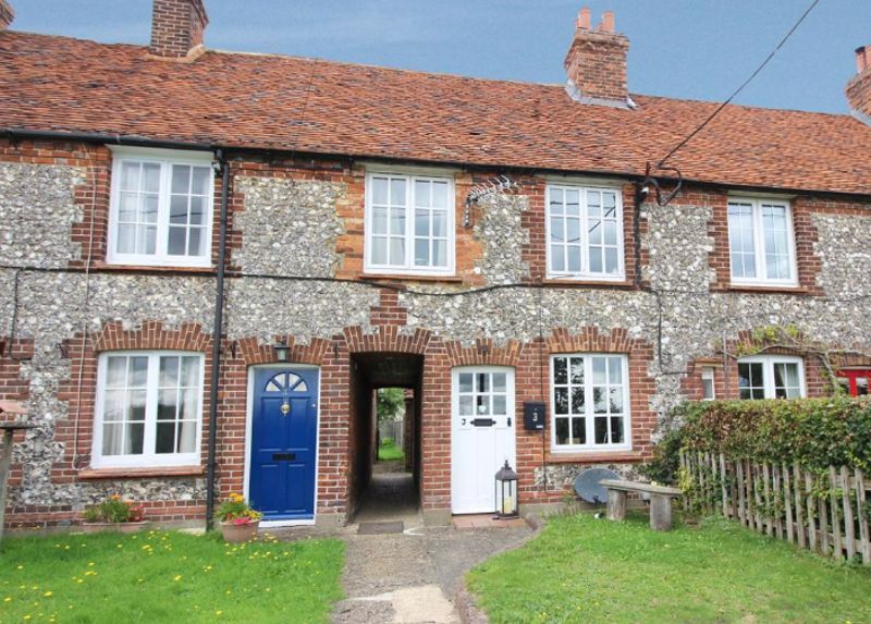 3 bed terraced house to rent in Bolter End Lane, Wheeler End, High