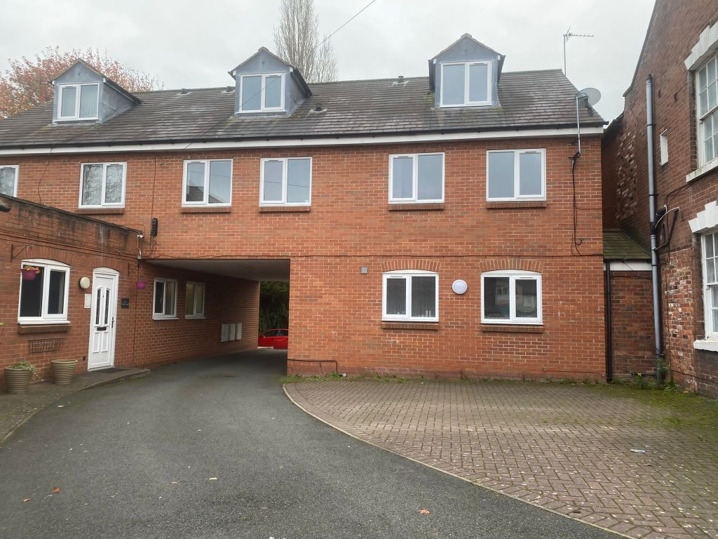 2 bed flat to rent in Silver Court, Silver Street, Kidderminster DY10