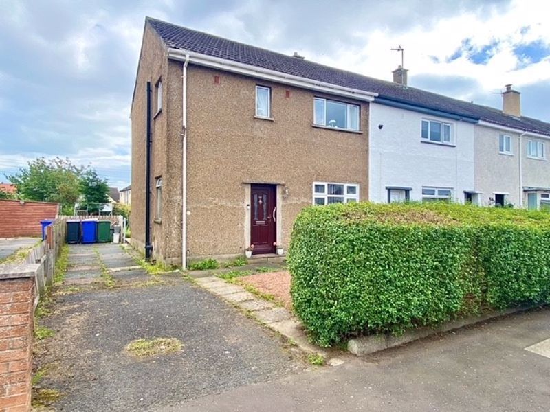 3 bed end terrace house for sale in Moorfield Road, Prestwick KA9, £