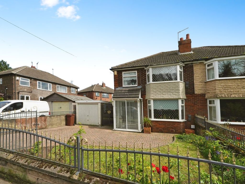3 bed semidetached house for sale in Styebank Lane, Rothwell, Leeds