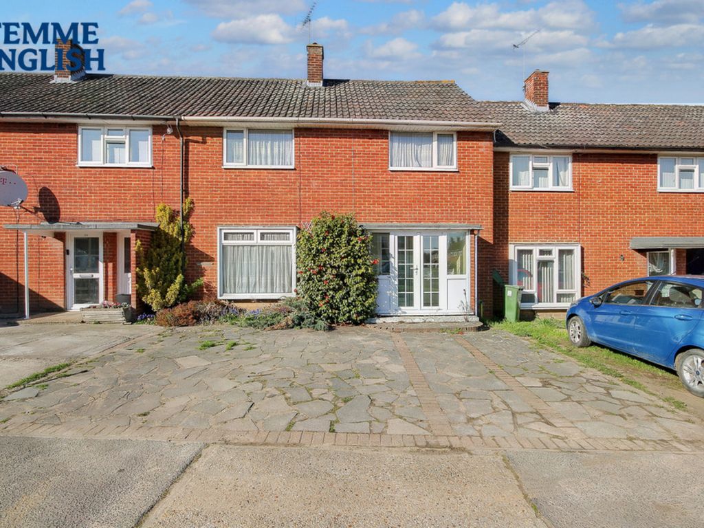 3 bed terraced house for sale in Whitmore Way, Basildon SS14 Zoopla