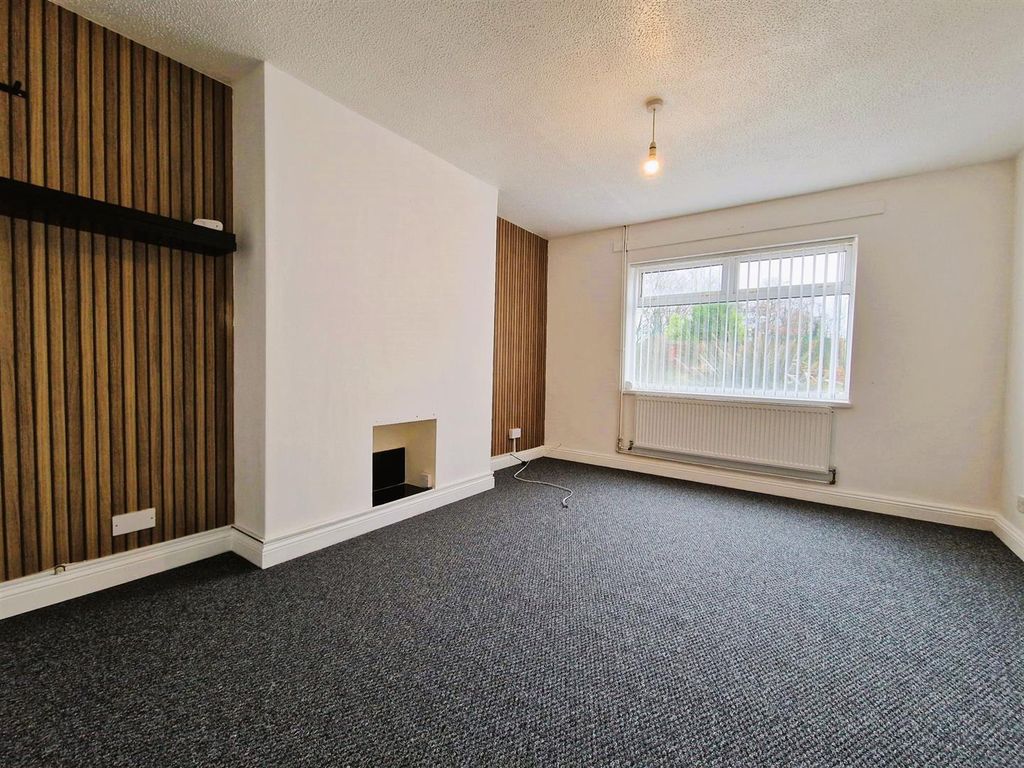 3 bed terraced house to rent in Forsythia Close, Merthyr Tydfil CF47, £