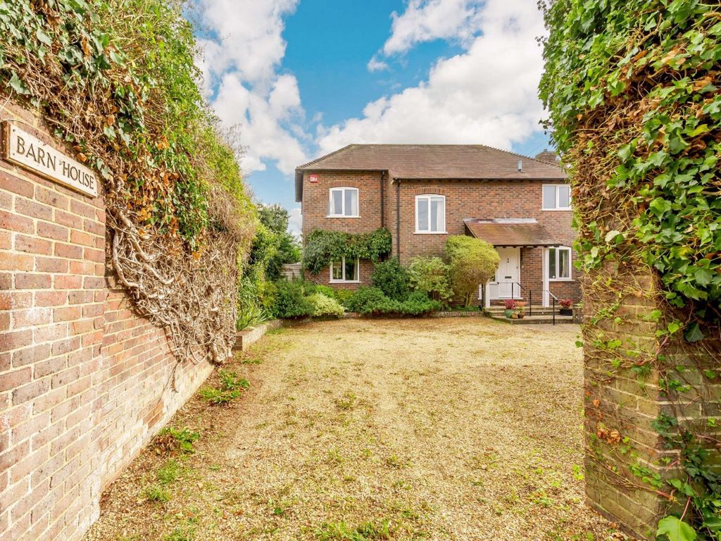 4 bed detached house for sale in Midhurst Road, Lavant, Chichester
