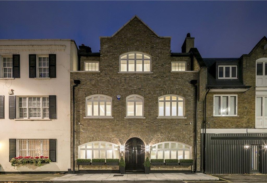 Culross Street, Mayfair, London W1K  