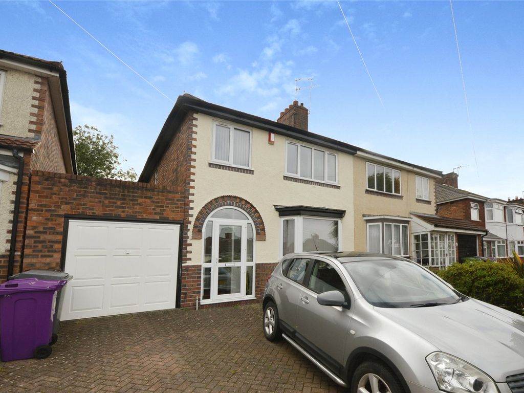 3 bed semidetached house to rent in Braden Road, Wolverhampton WV4, £