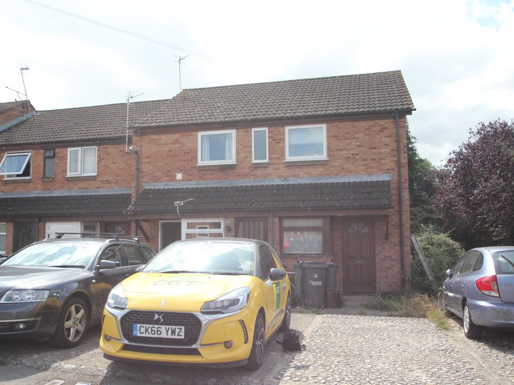 1 bed flat to rent in Squirrel Close, Quedgeley, Gloucester GL2, £600