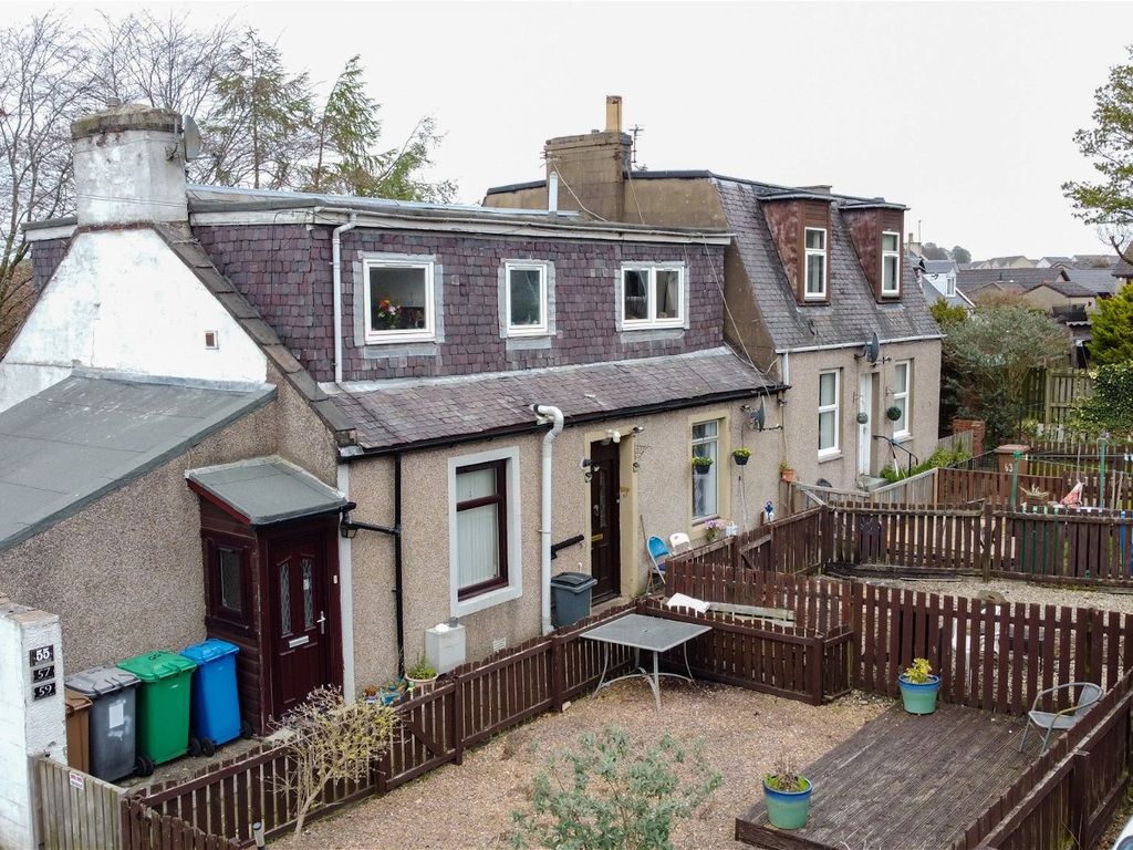 2 bed flat for sale in Springhill Brae, Crossgates, Cowdenbeath KY4