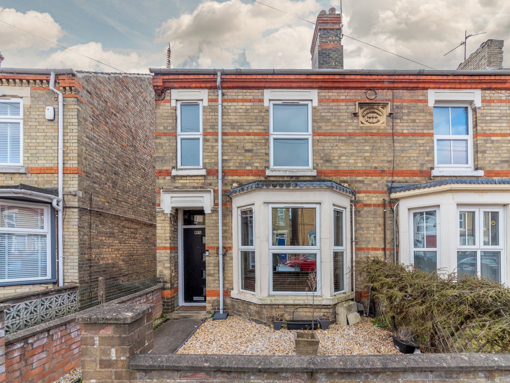 3 bed semidetached house for sale in Huntly Grove, Peterborough PE1, £