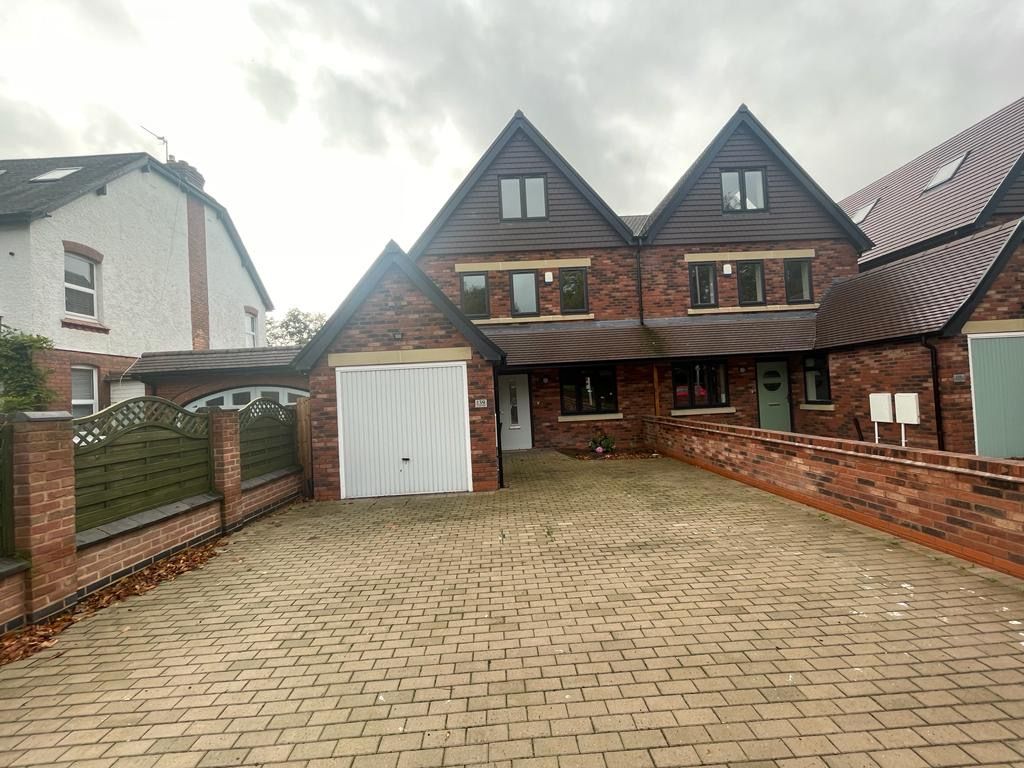 5 bed semidetached house to rent in Grange Road, Erdington, Birmingham