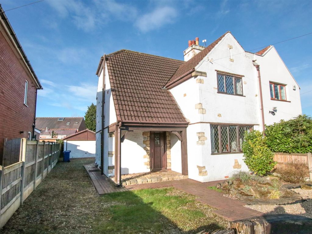 3 bed semidetached house for sale in Thornhill Avenue, Wheatley Hills