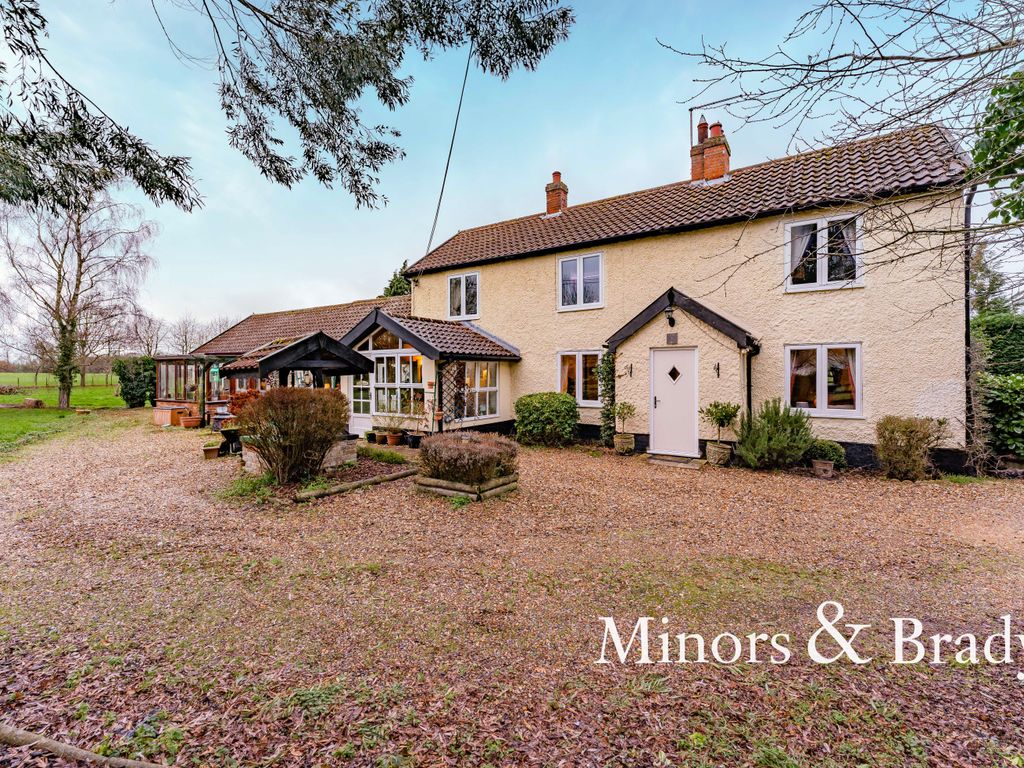 4 bed farmhouse for sale in Watton Green, Watton, Thetford IP25 Zoopla