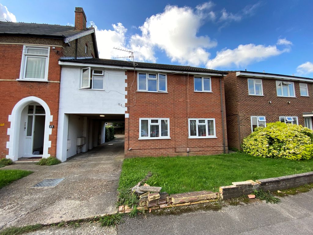 Canterbury Court Chaucer Road Ashford TW15  