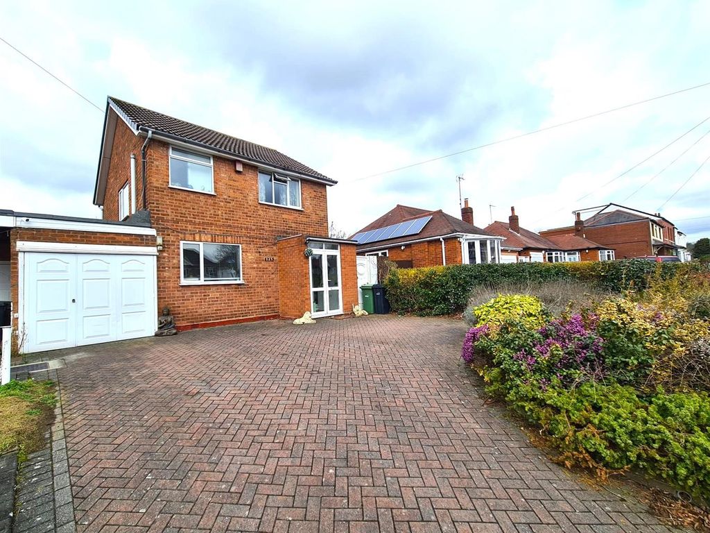 3 bed detached house for sale in Spies Lane, Halesowen B62 Zoopla