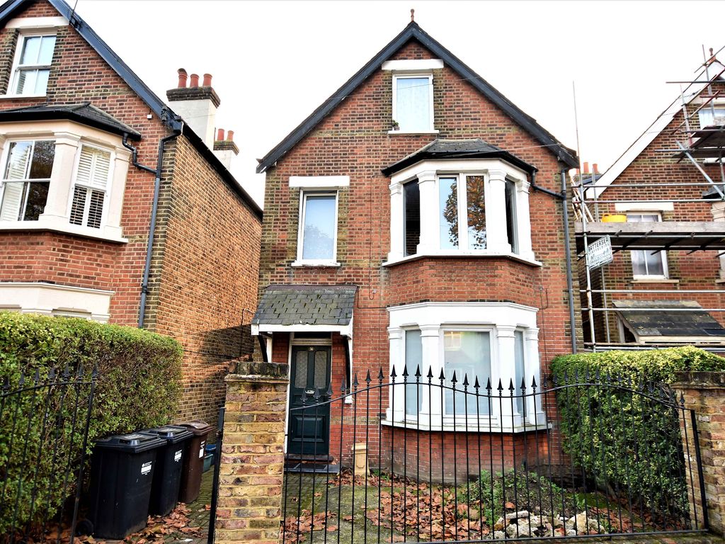 3 bed flat for sale in Hanworth Road, Feltham, Middlesex TW13 Zoopla