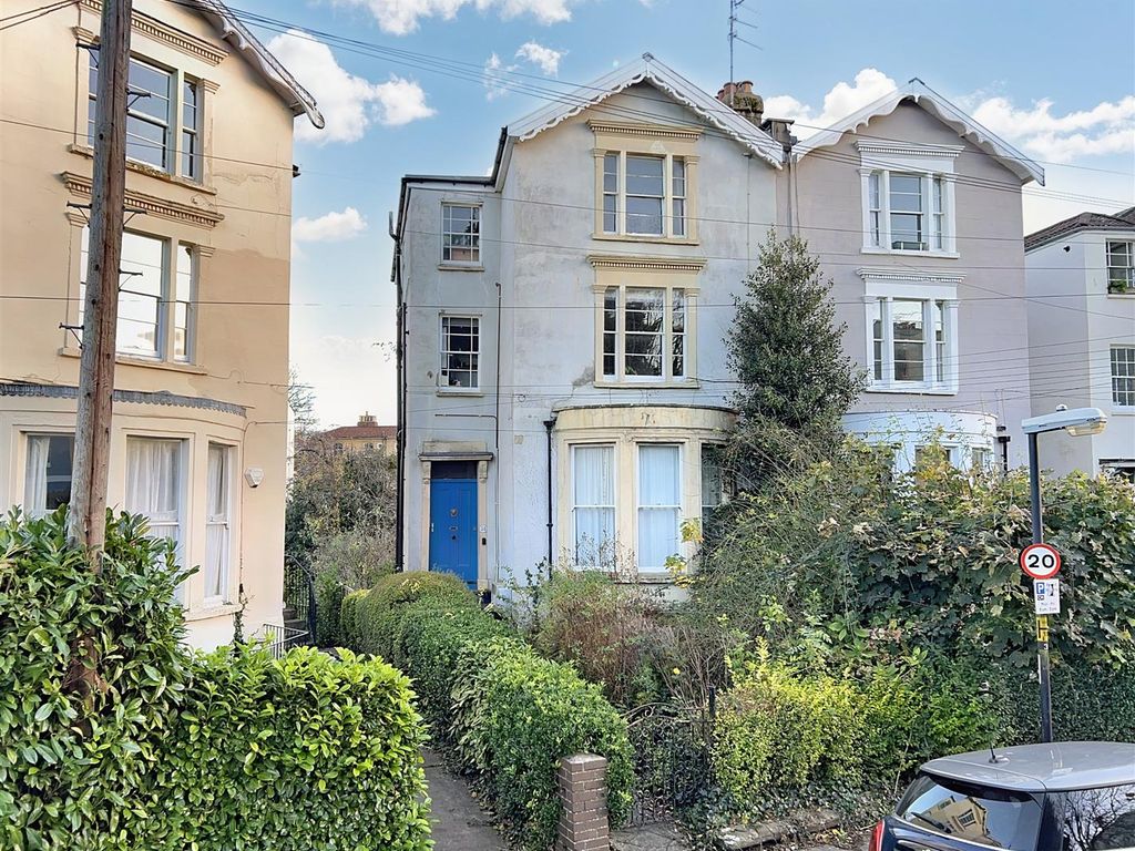 3 bed for sale in Hampton Park, Redland, Bristol BS6, £