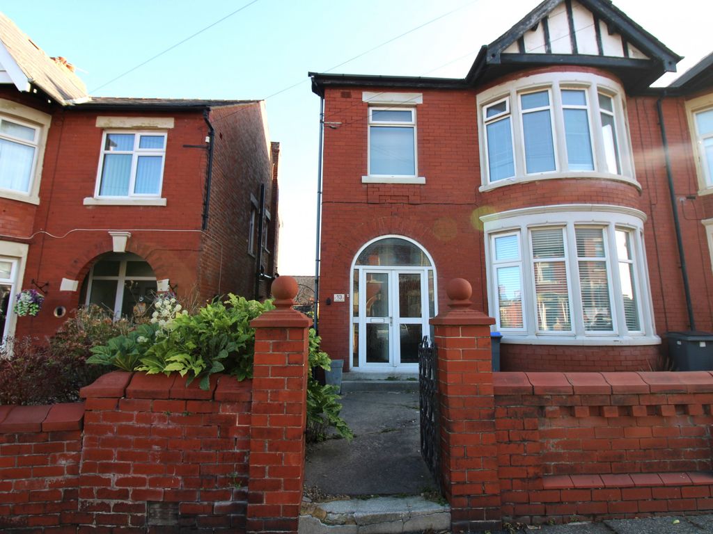 2 bed flat for sale in Longton Road, Blackpool FY1 Zoopla