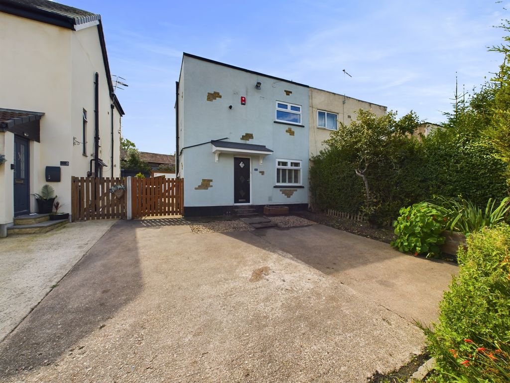 2 bed semidetached house for sale in Holybrook Avenue, Greengates