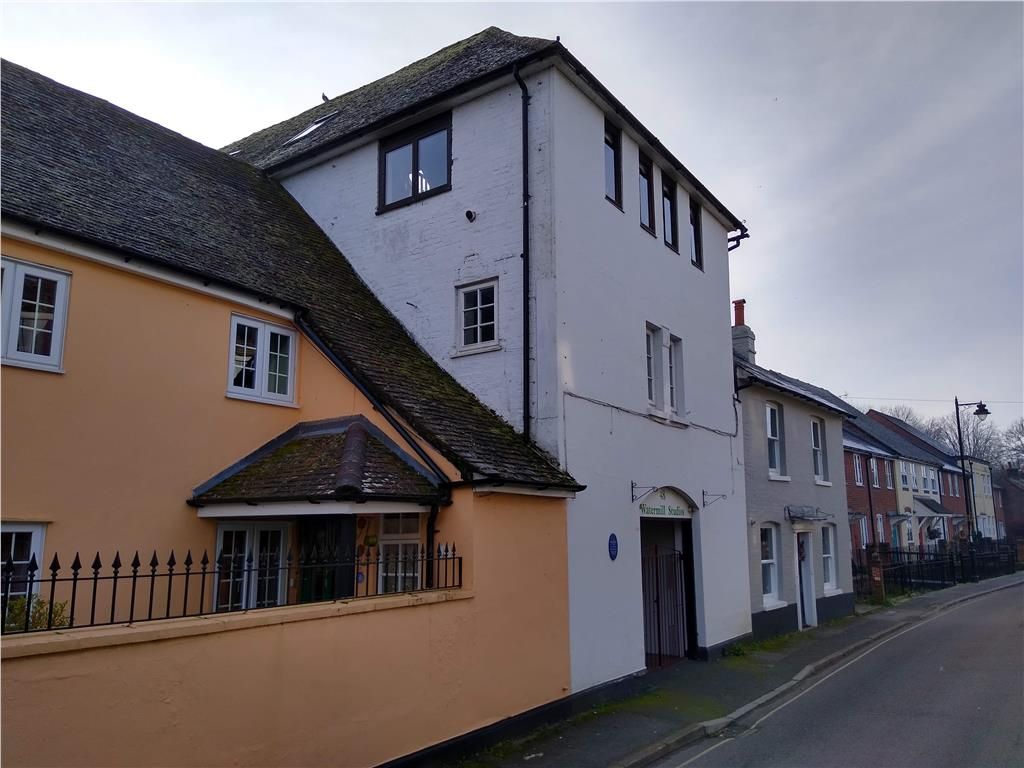 Office to let in Watermill Studios 48 Middlebridge Street, Romsey