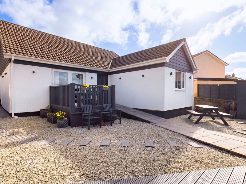 3 bed detached bungalow for sale in South Park, Redruth TR15 Zoopla