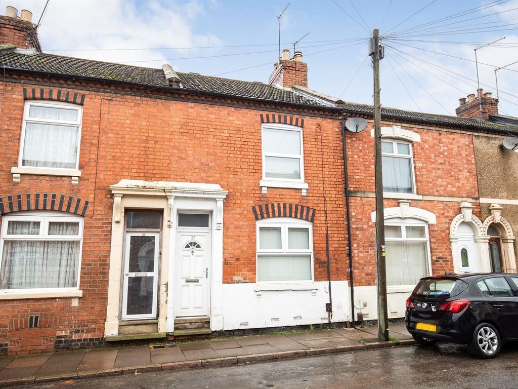 2 bed terraced house for sale in Overstone Road, Northampton NN1 Zoopla