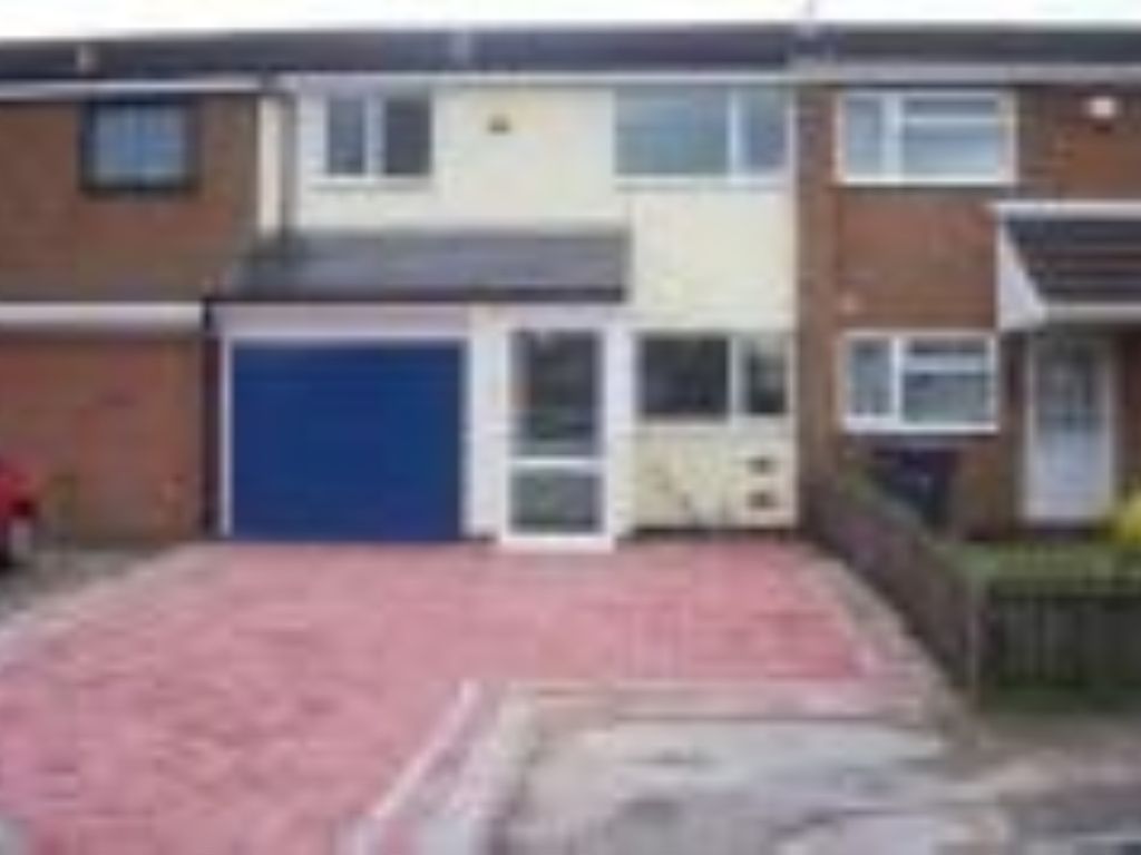 3 bed terraced house to rent in Amos Jacques Road, Bedworth